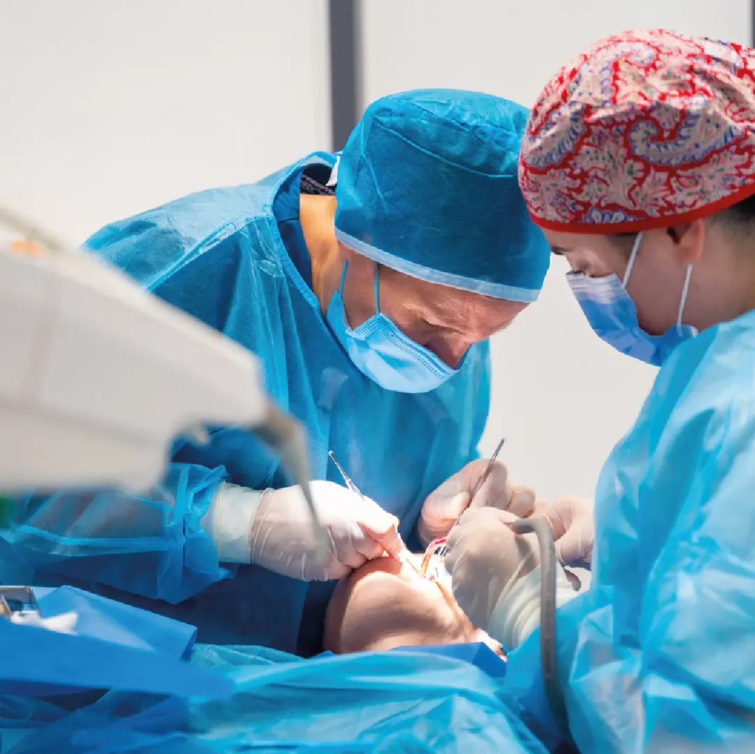 experts en cirurgia bucal a santpedor